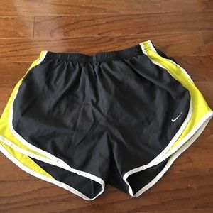 Nike drifit shorts size M