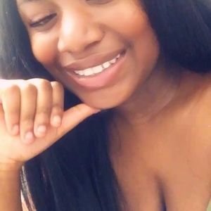 Meet your Posher, Vicky