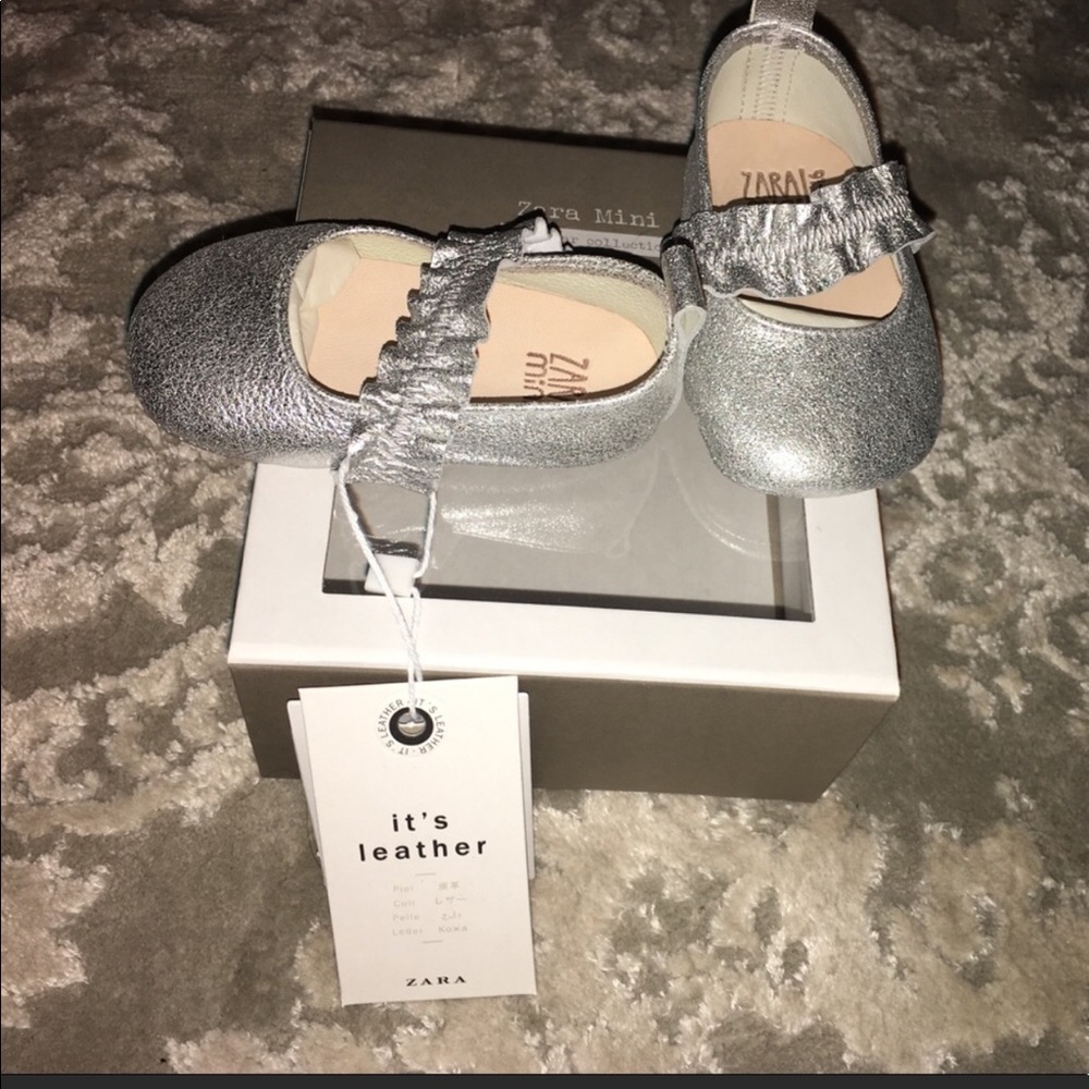 Zara baby shoes size 17/18