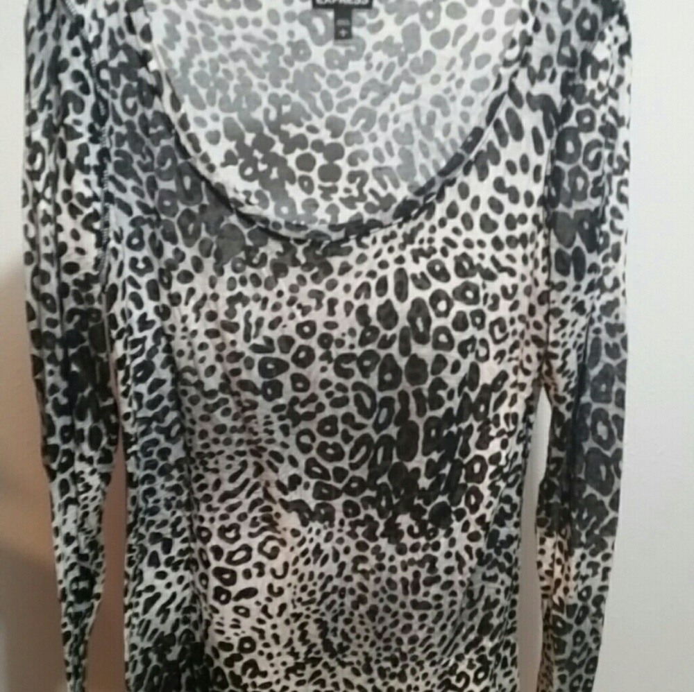 Long sleeve burnout tee