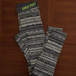 Nike Pro hyperwarm tights