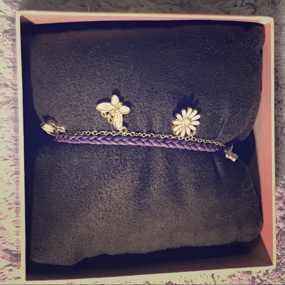 Super cute purple bracelet 😍