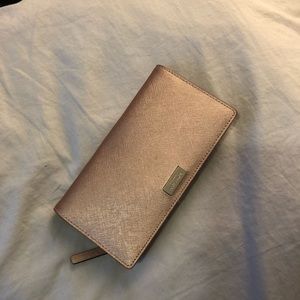 [SOLD] Kate Spade Wallet - Champagne Pink
