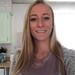 Meet your Posher, Emilie