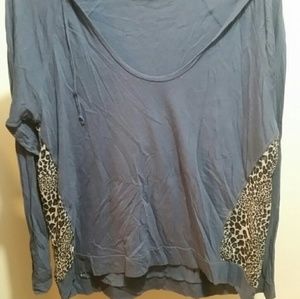 Lightweight hooded sweatshirt