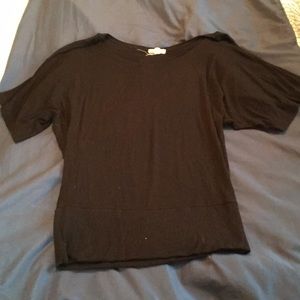Black wide sleeved shirt