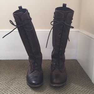 Vintage Shoe Company Knee High Lace-Up Boots