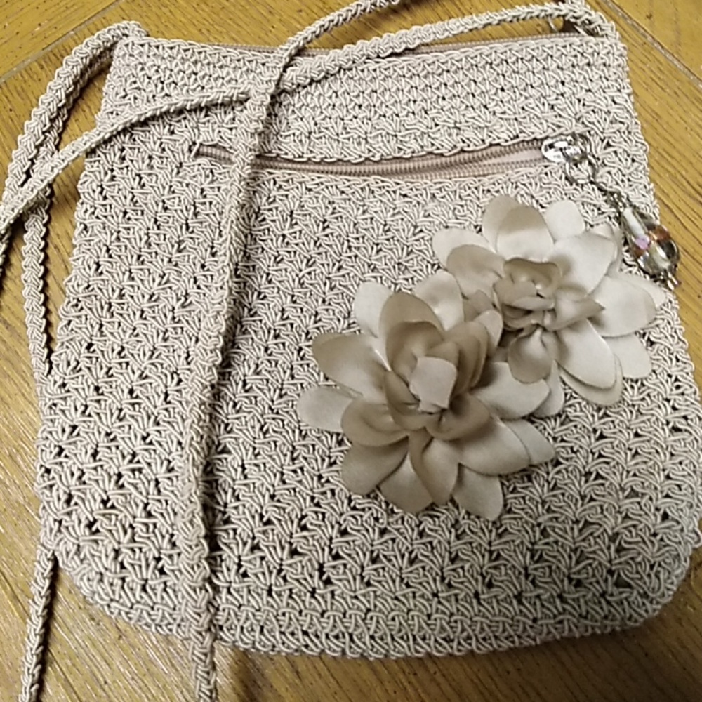 Hand bag