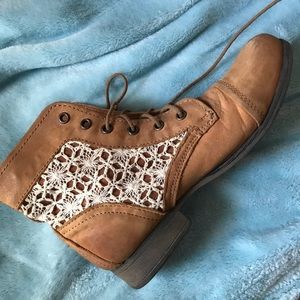 Steve Madden lace booties