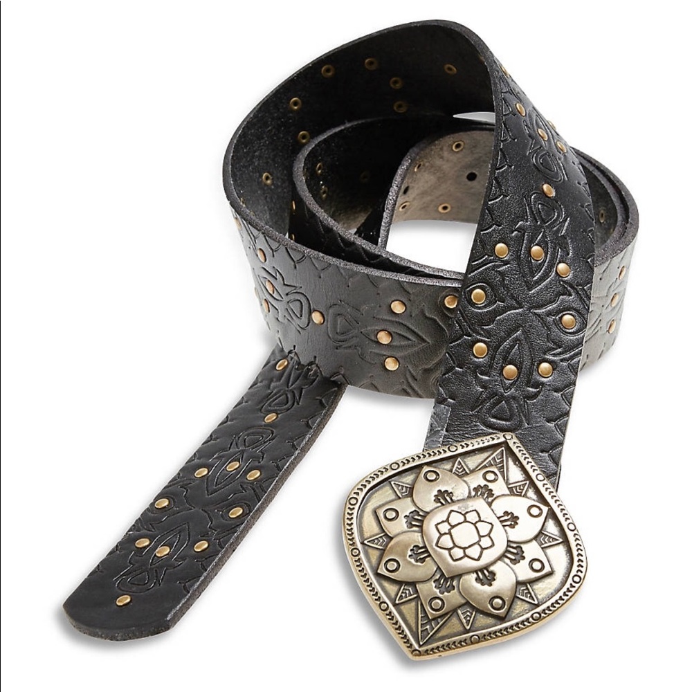 Lucky Brand Cleobella Tooled Belt