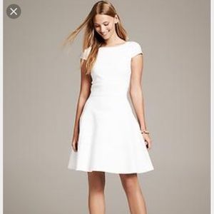 Banana Republic White Fit and Flare Dress 6p