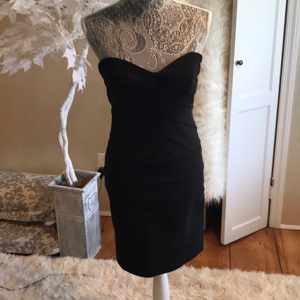 Laundry by Shelli segal strapless dress