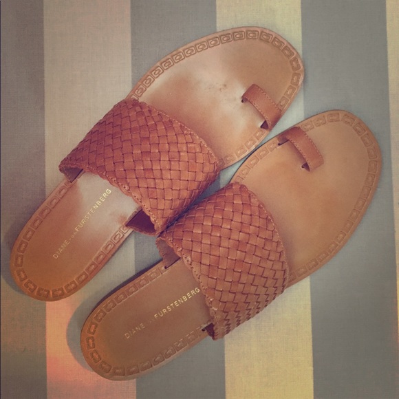 Diane Von Furstenberg Shoes - Gorgeous Brown Leather DVF Sandals