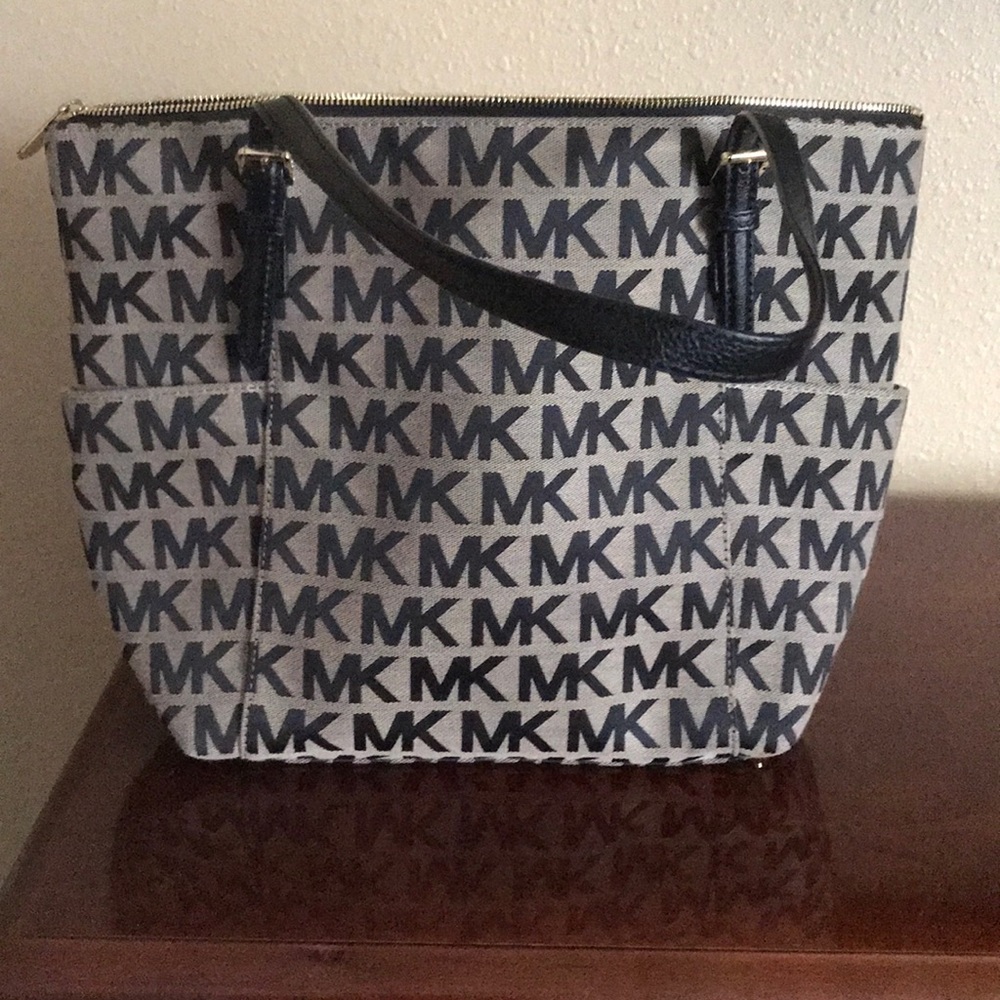 Michael Kors Shoulder Bag