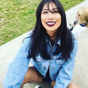 Meet your Posher, Mayra