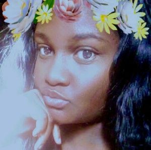 Meet your Posher, Deasha