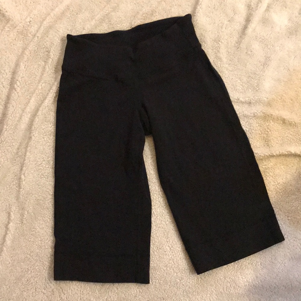 🦄🌟 Lululemon Long Shorts Size 2