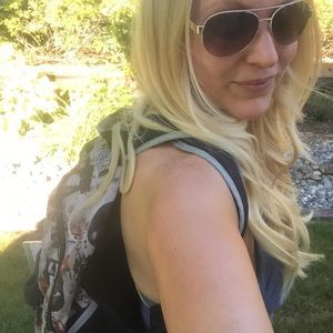 Meet your Posher, Melanie