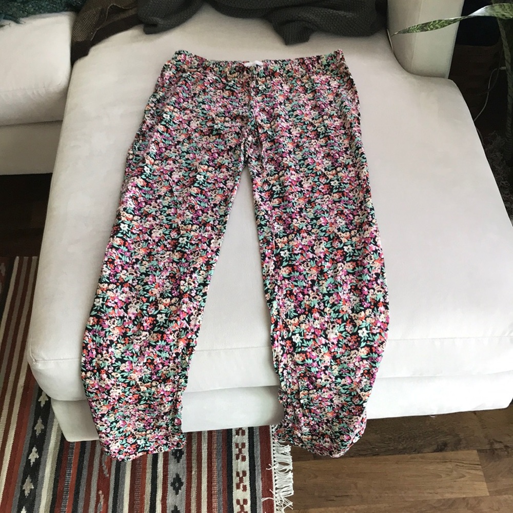 Flowy floral pants!