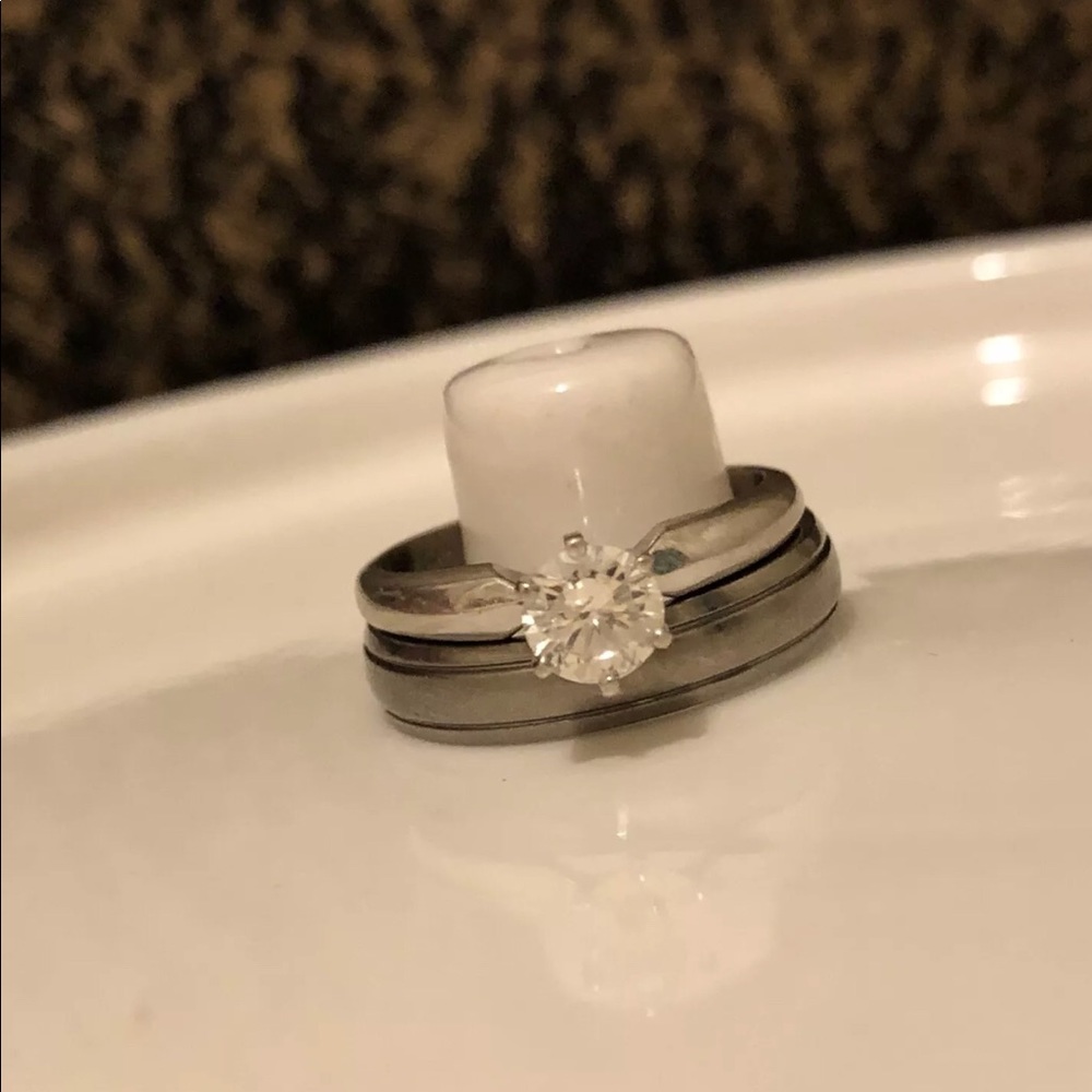 Day’s Jeweler Diamond Ring