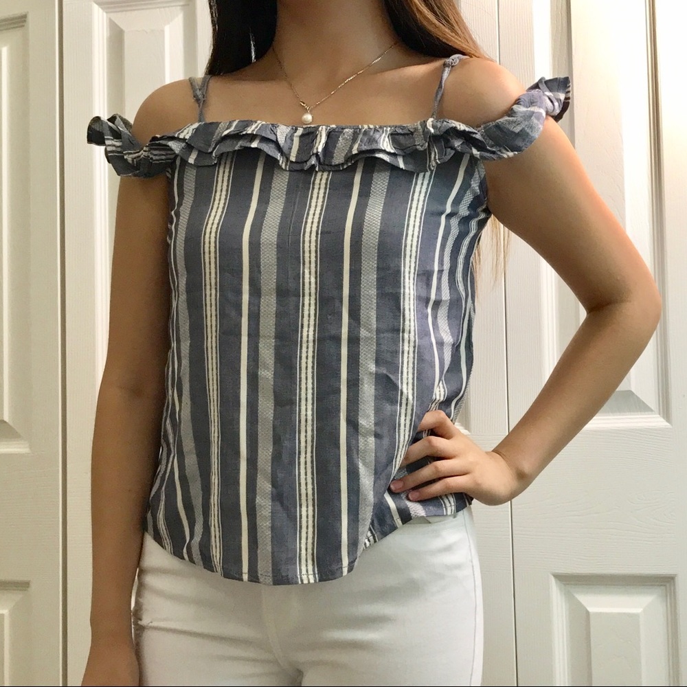 Hollister Off-the-Shoulder Top