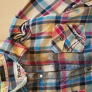 Plaid Roar button down