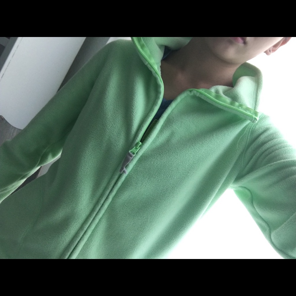 GIRLS GREEN FLEECE JACKET