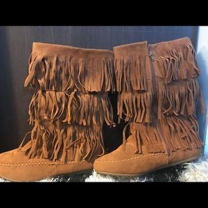 Fringe Moccasin Boots
