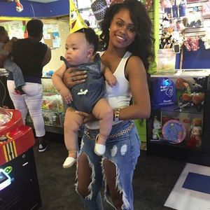 Meet your Posher, Kadee