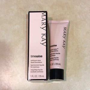 Mary Kay Ivory 2 Time Wise Liquid Foundation