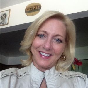 Meet your Posher, Linda