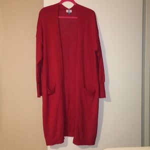 Beautiful RED old navy sweater! ⭐️