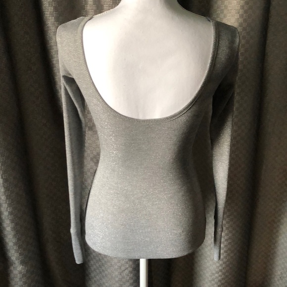 Women’s xs shimmery sweater - Picture 2 of 3