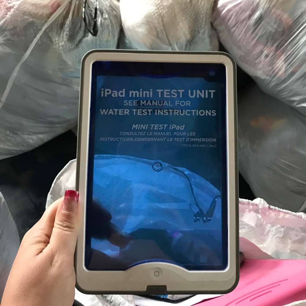 Brand new iPad mini life proof case 😃