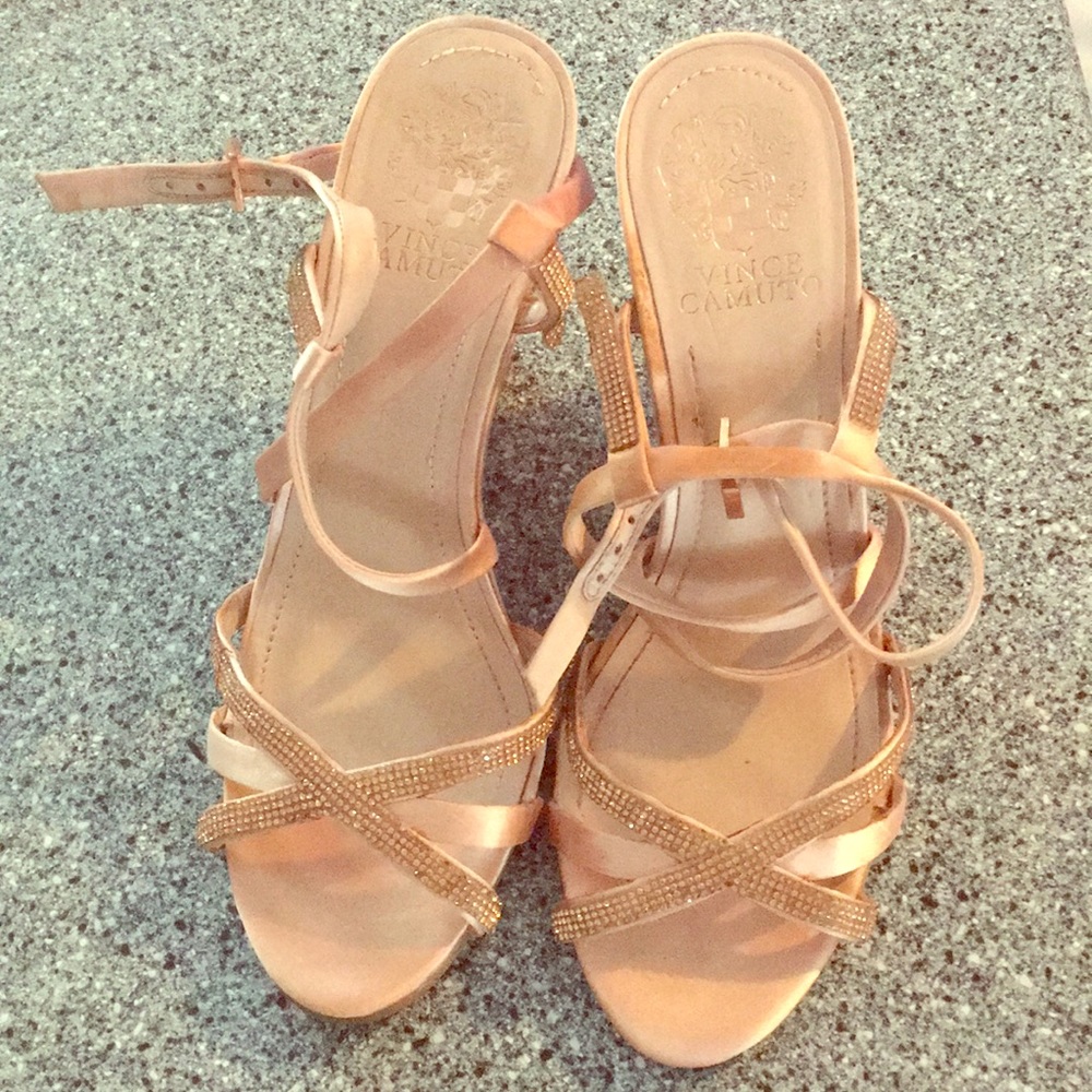 Vince Camuto Blush Pink Wedges