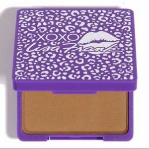 Lisa Frank Bronzer