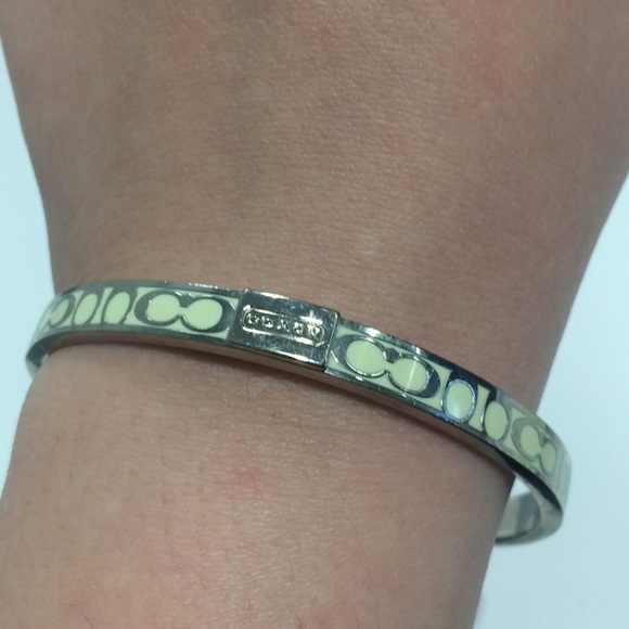 Authentic coach bangle - Picture 4 of 4