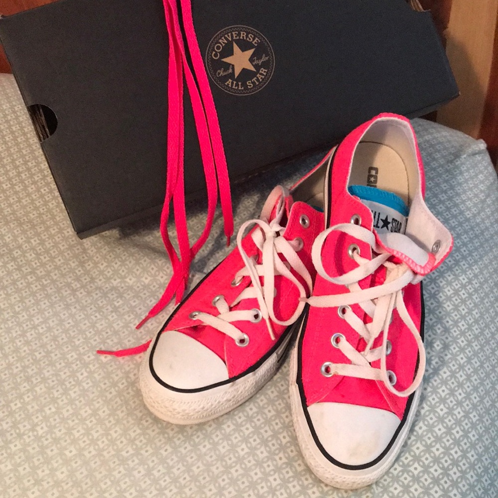 Converse EUC Hot Pink Size 8