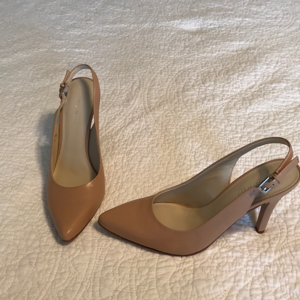 Perfect nude heels!