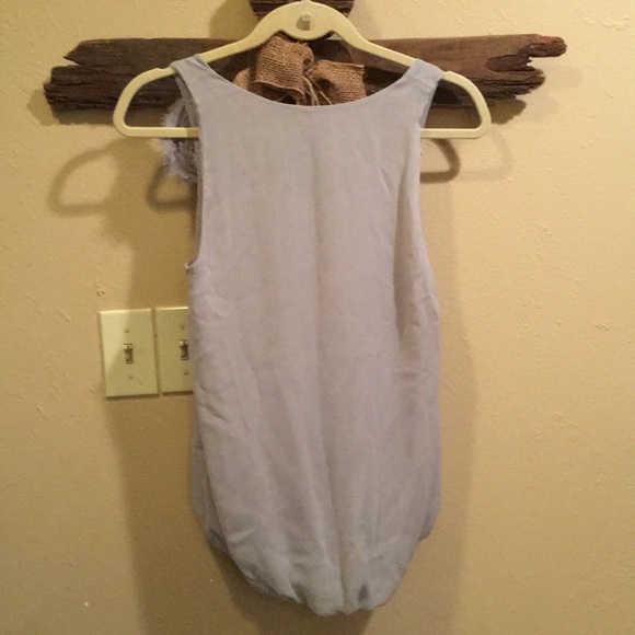 Peridot Sleeveless Top - Picture 3 of 6