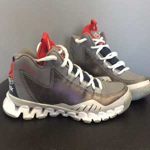 Reebok boys basketball shoes. Size 11