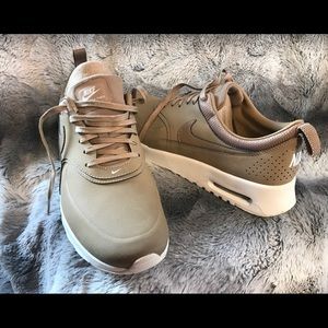RARE Brand New Nike Thea Premium in Desert Camo
