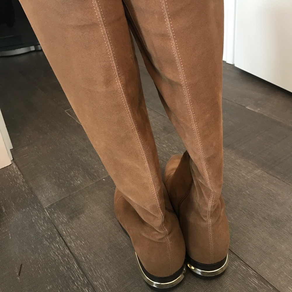 Boots - Picture 3 of 3
