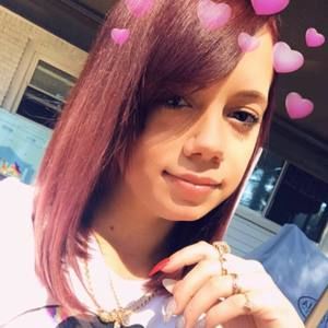 Meet your Posher, Alyssa