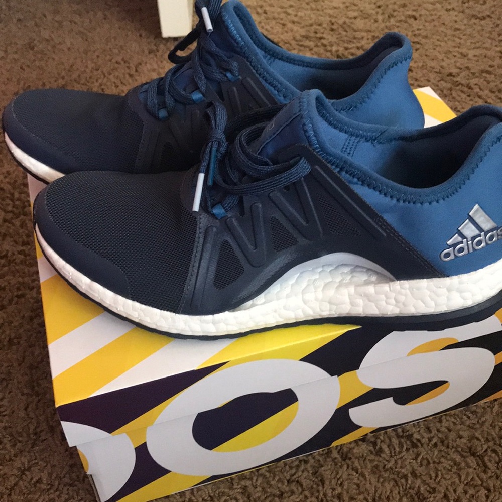 Adidas pureboost NWT