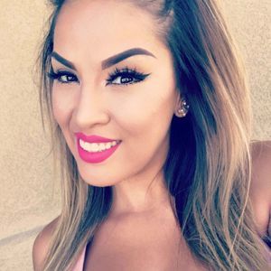 Meet your Posher, Crystal