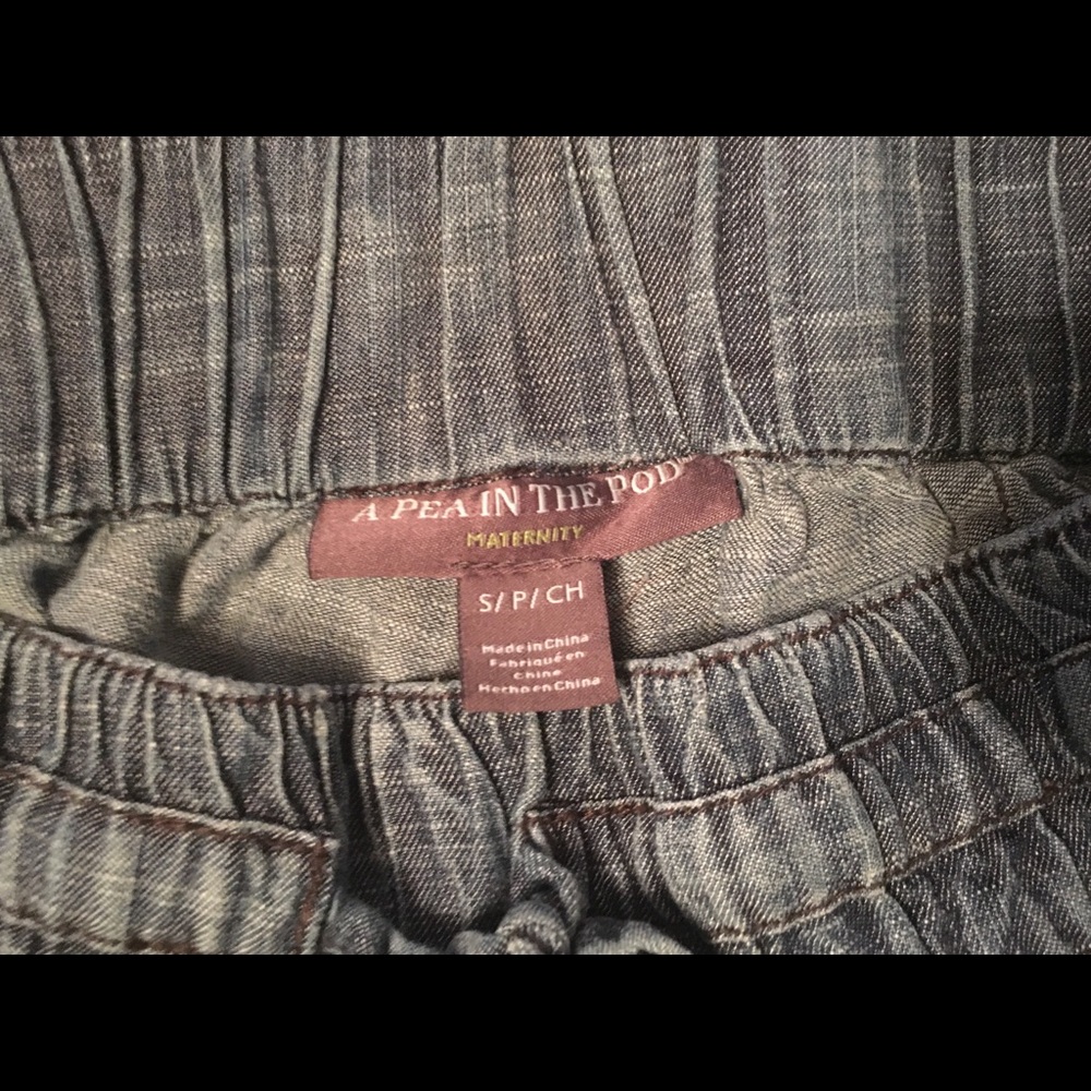 Maternity cropped linen pants