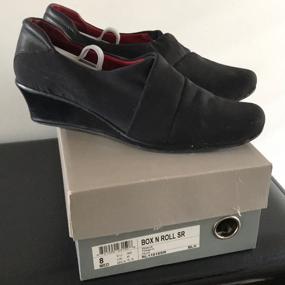 Kenneth Cole Reaction shoes size 8