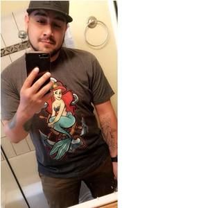 Meet your Posher, Eric