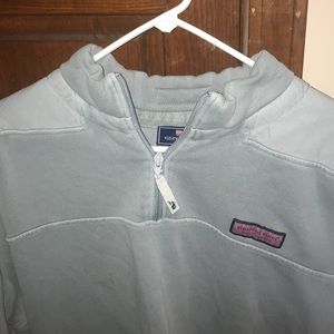📍Vineyard Vines quarter zip-size large, gray!!📍